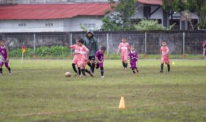 Sepak bola usia dini Tomohon Warriors FC