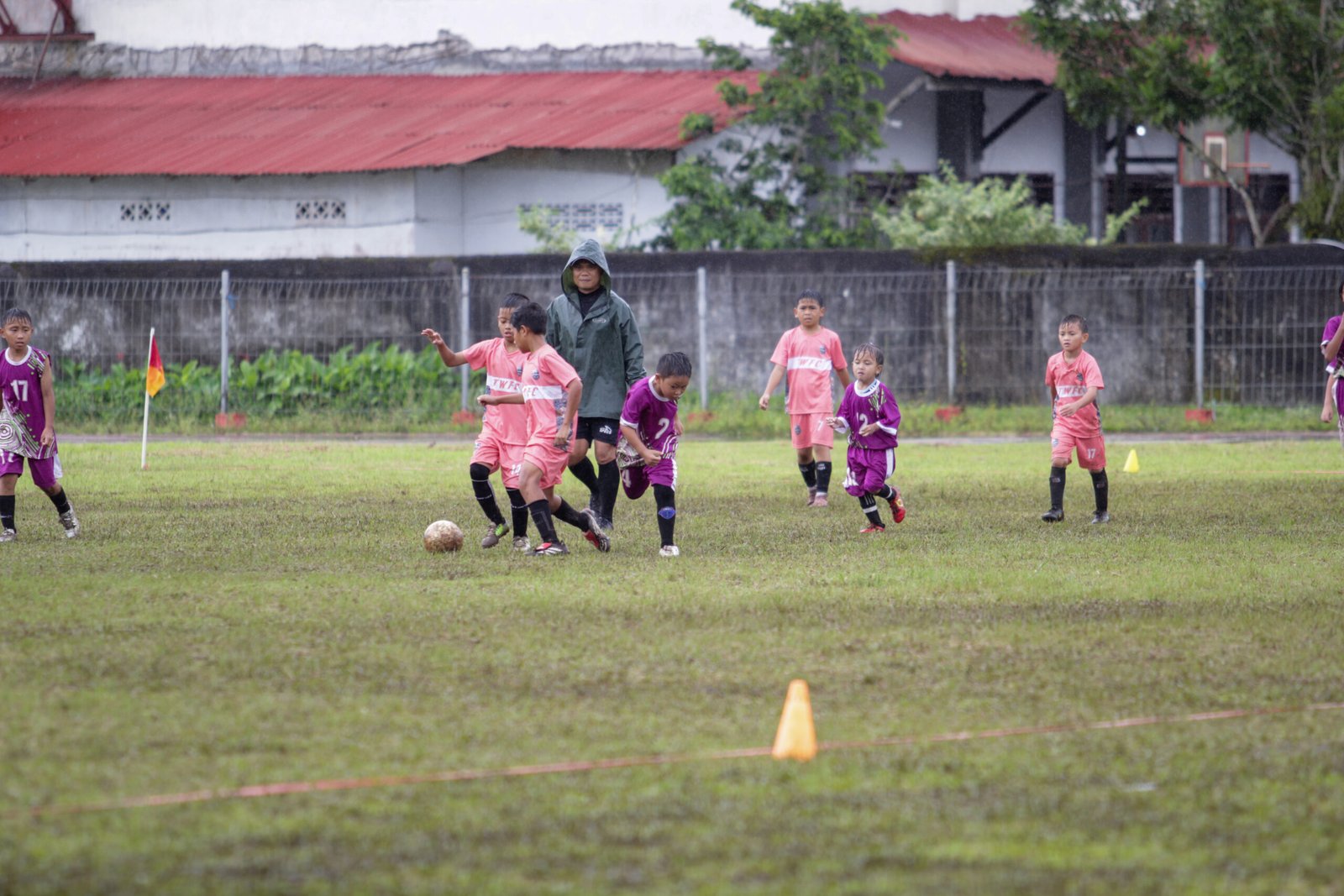 Sepak bola usia dini Tomohon Warriors FC